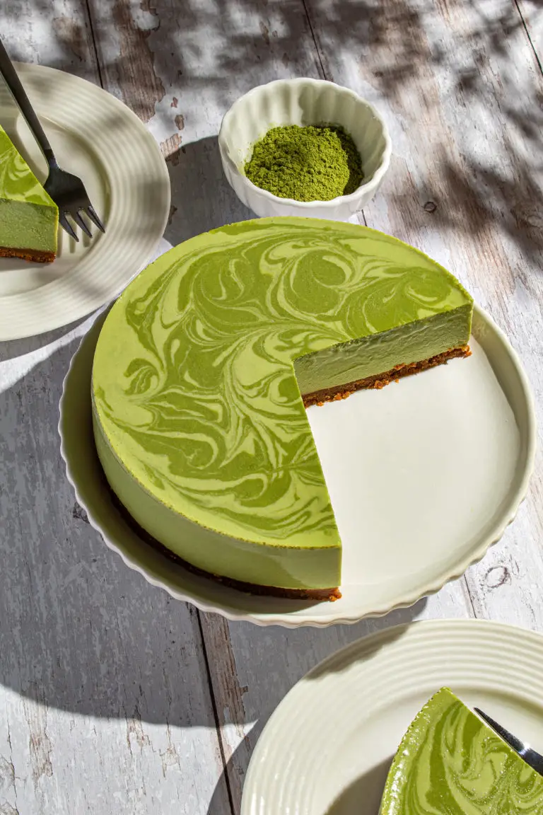 Silky Matcha Tofu Cheesecake (nobake)